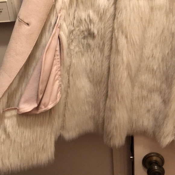 Coat - Picture 3 of 9